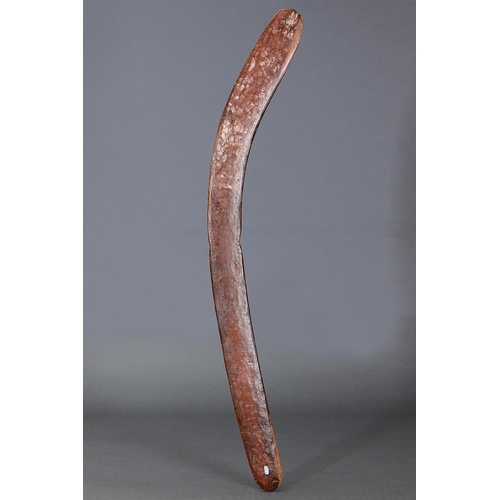47 - PAINTED CEREMONIAL BOOMERANG, CENTRAL AUSTRALIA, Carved and engraved hardwood and natural pigment (w... 