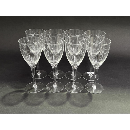 34 - Set of eight vintage wine glasses, each approx 16cm H (8)