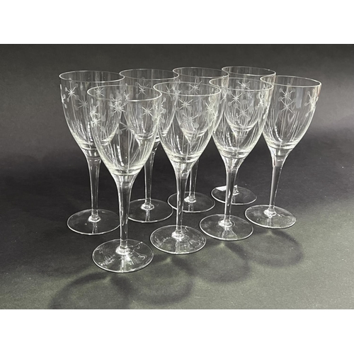 34 - Set of eight vintage wine glasses, each approx 16cm H (8)