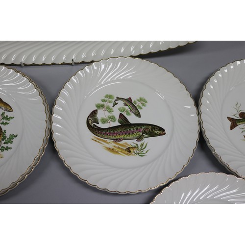 45 - Vintage French Luneville fish service, comprising a long platter and plates, platter approx 60 cm L ... 