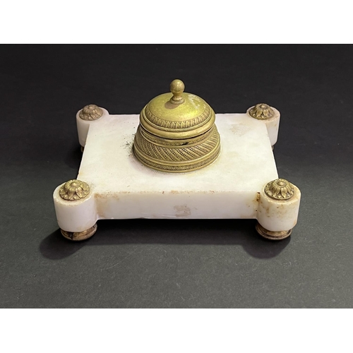 48 - Antique French bronze and marble inkstand, approx 9cm H x 17cm W x 13cm D