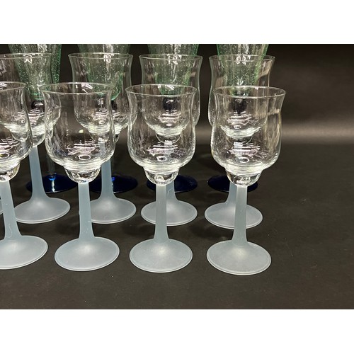 25 - Assortment of glasses, approx 23cm H and shorter